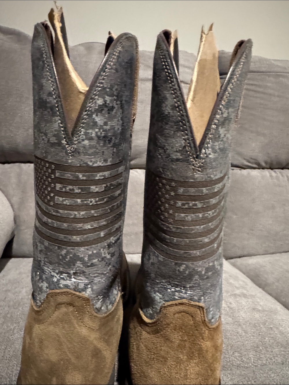 Ariat Brown Suede & Gray Camo Men’s Western Boots - Picture 7 of 8